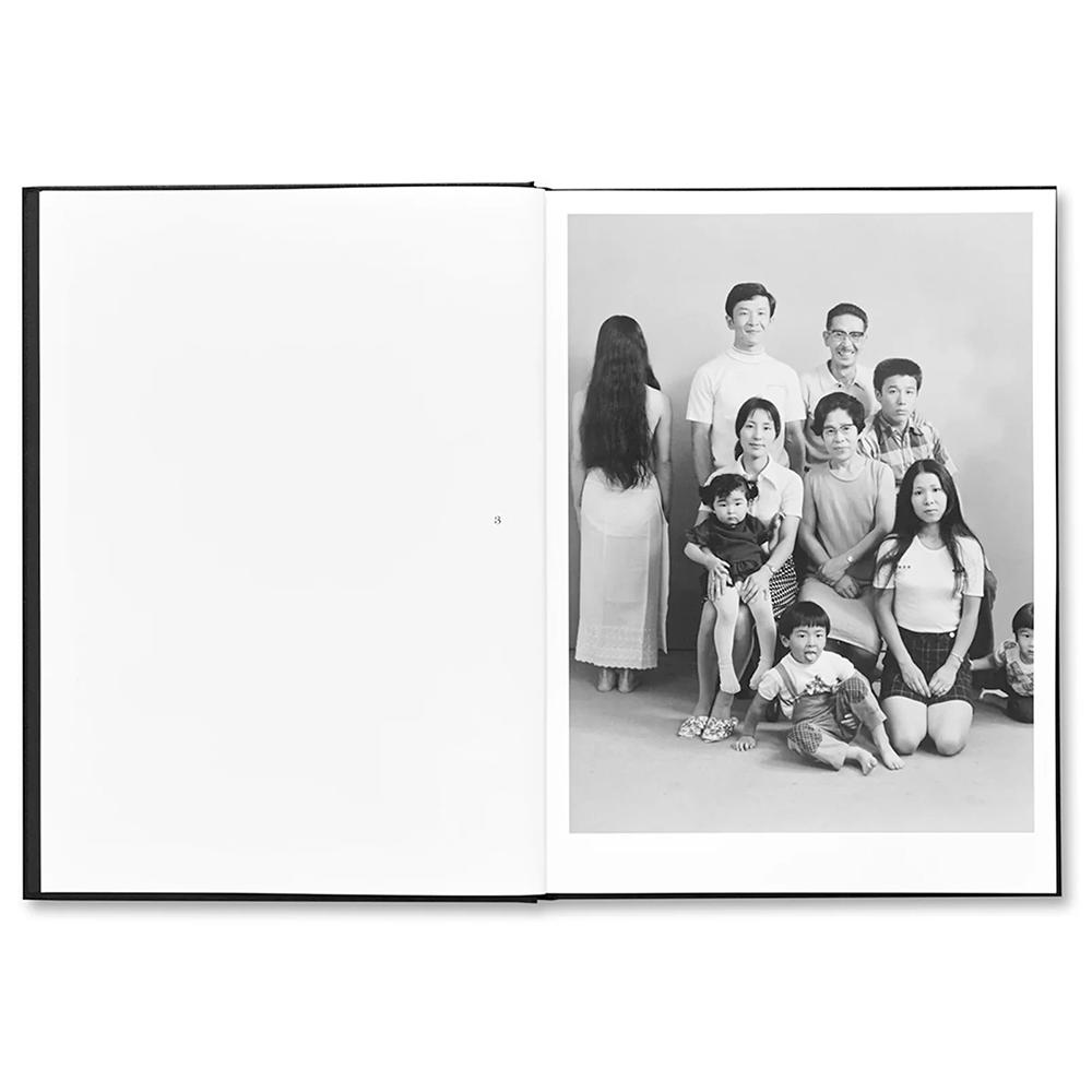 FAMILY by FUKASE MASAHISA　家族　 深瀬昌久　写真集