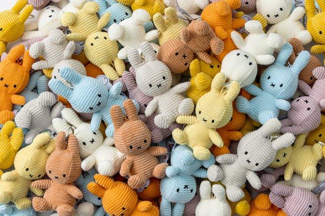 Miffy ミッフィー　コーデュロイ　キーチェーン 10cm　BON TON TOYS