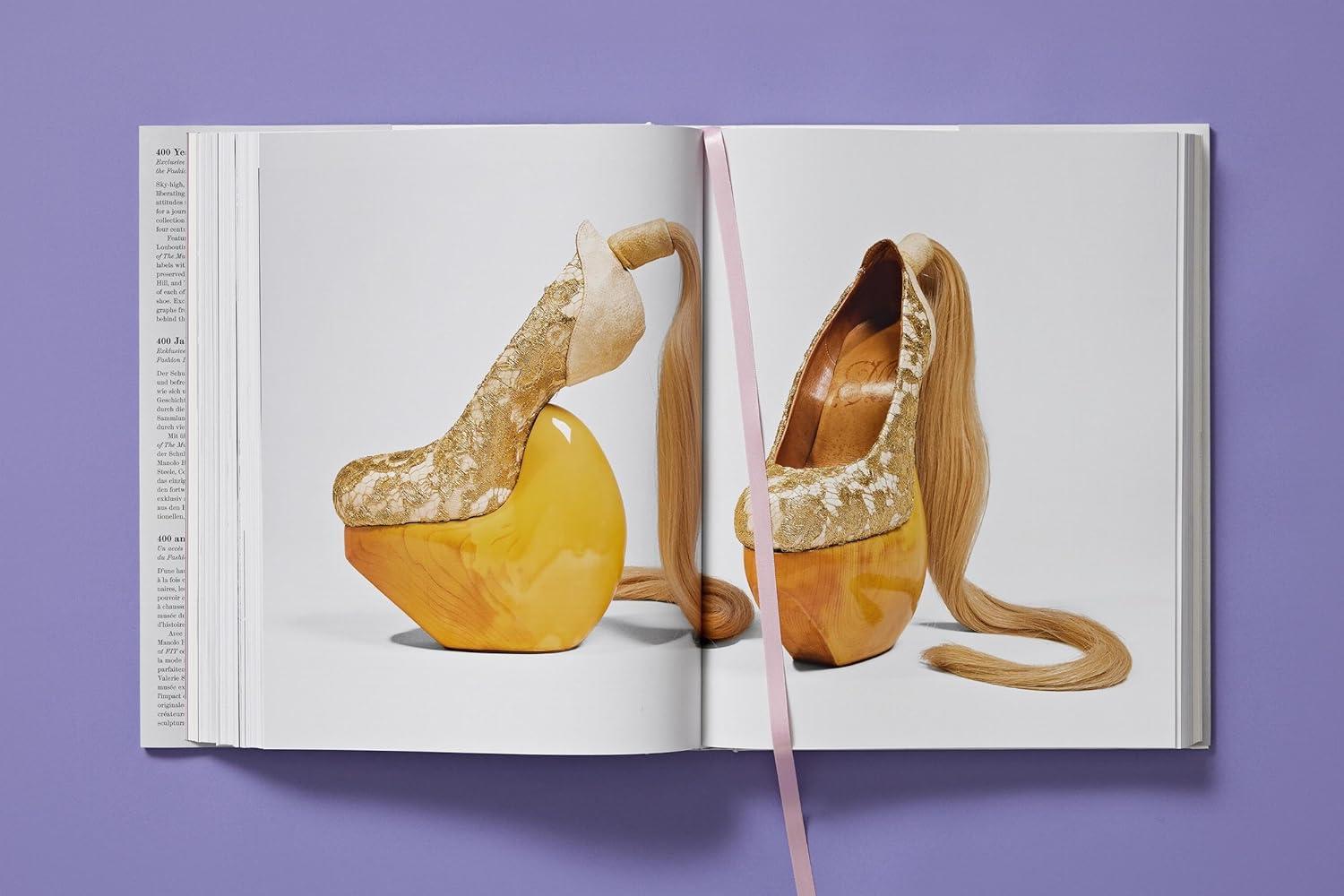  『Shoes A-Z: The Collection of the Museum at FIT（英語版）』Taschen America Llc