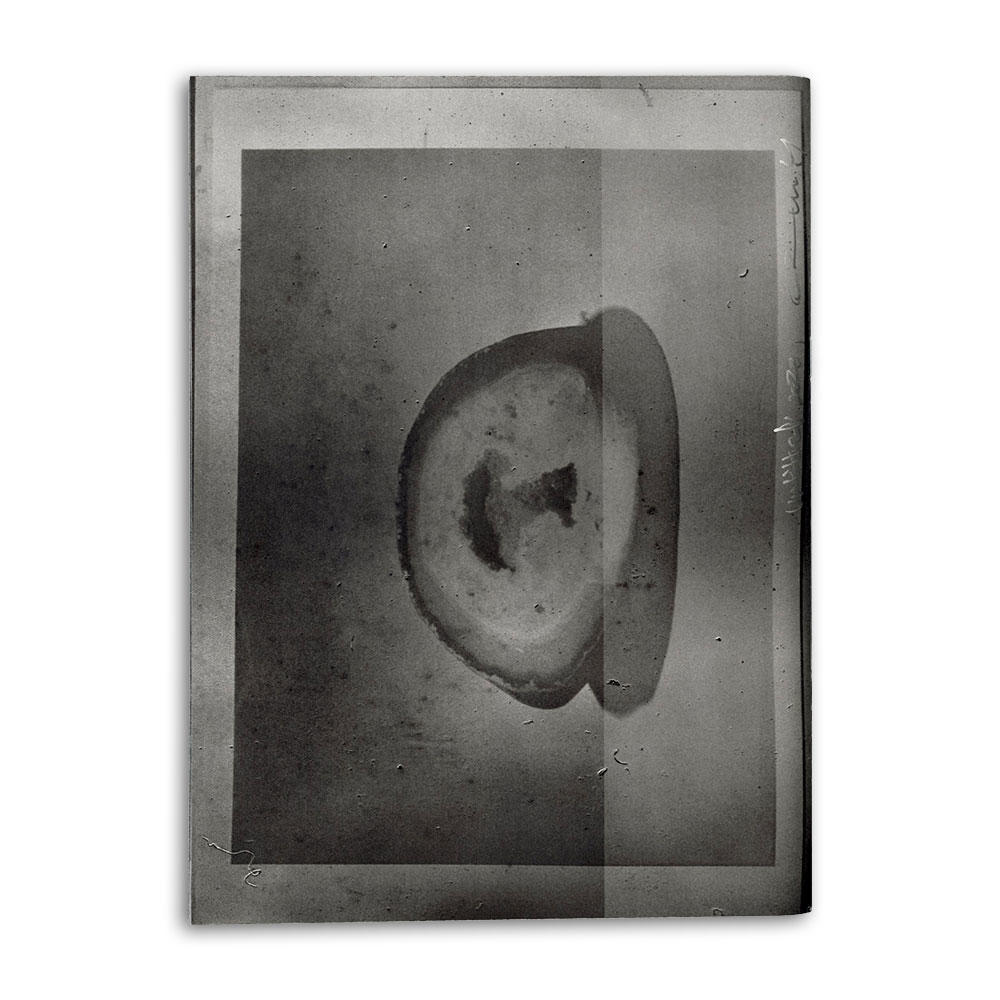 【サイン本】Untitled #2 by Daisuke Yokota（横田大輔）