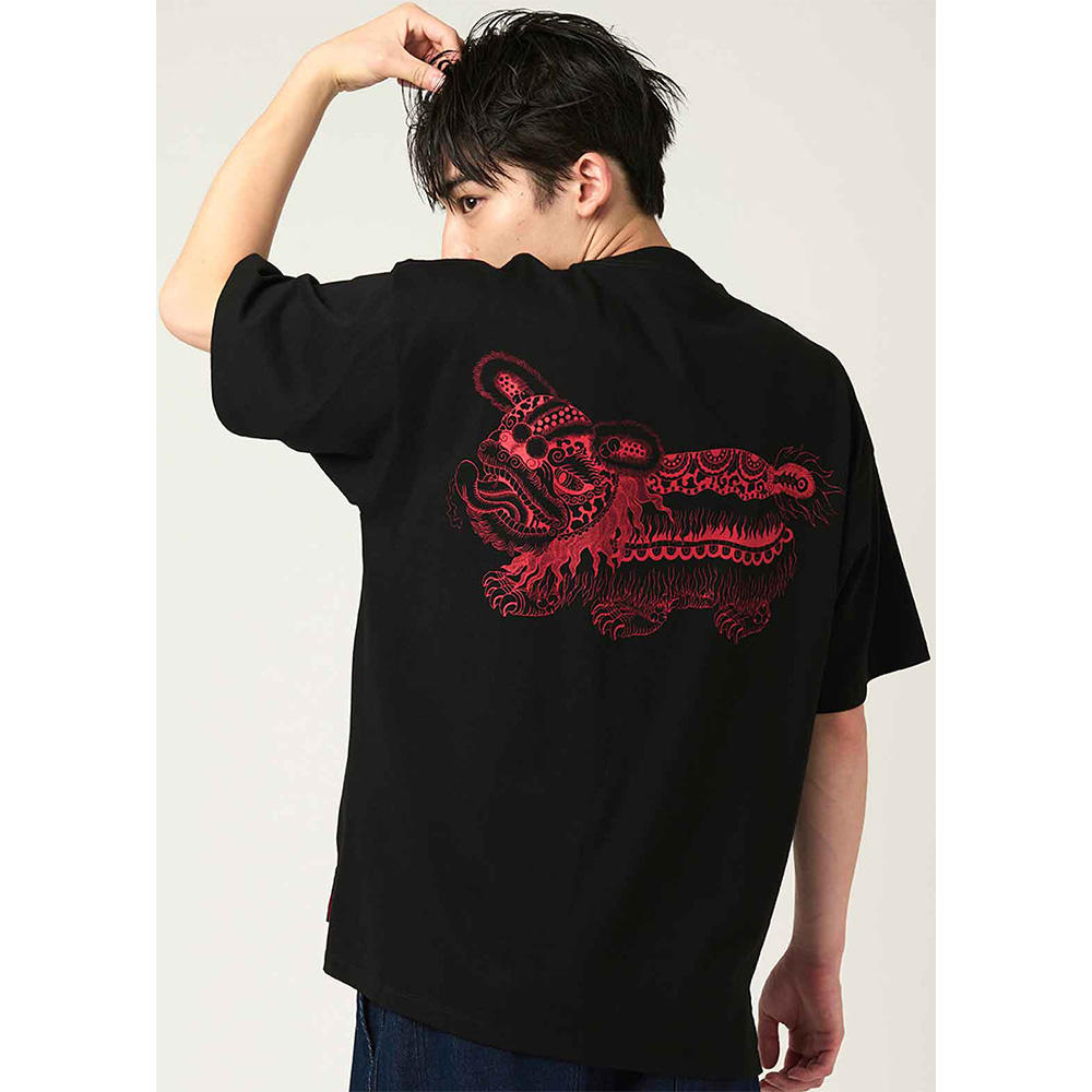 Tシャツ カンフーキャットと獅子舞（「グラニフ」×石黒亜矢子　コラボ商品）