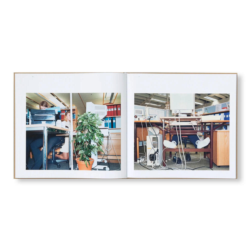 【近日入荷予定】OFFICE / LA OFFICE by Lars Tunbjork（ラース・ツンビヨルク） 写真集